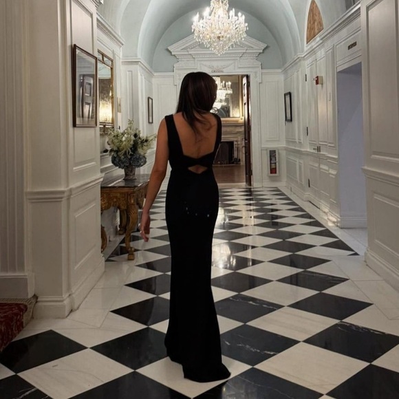 LULU’S Love In Your Eyes Black Knotted Mermaid Maxi Dress - Picture 1 of 8